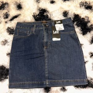 Lee Skort